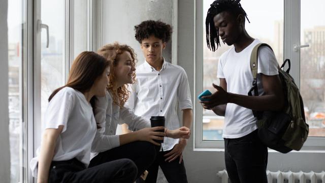 Gambar Artikel Mahasiswa Indonesia Dalam Pemanfaatan Teknologi Digital Dan Pembelajaran Modern