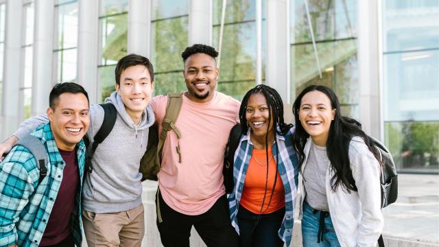 Mahasiswa Indonesia Dan Adaptasi Terhadap Teknologi Digital Di Perguruan Tinggi