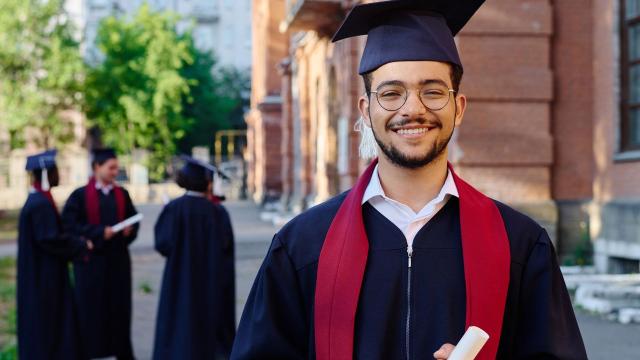 Mahasiswa Indonesia Dalam Penguatan Karakter, Etika, Dan Tanggung Jawab Sosial