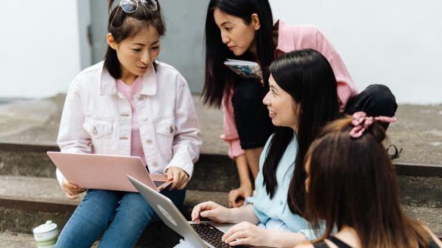 Gambar Artikel Budaya Perantauan: Warna-warni Kehidupan Mahasiswa Rantau Di Kota Besar