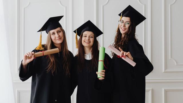 Gambar Artikel Menjaga Kesehatan Mental Mahasiswa: Strategi Resiliensi Di Tengah Tekanan Modern