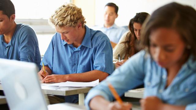 Gambar Artikel Mahasiswa Dan Budaya Membaca: Antara Tuntutan Akademik Dan Minat Pribadi