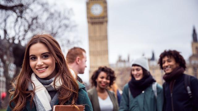 Gambar Artikel Mahasiswa Difabel Di Kampus Indonesia: Perjuangan Akses, Inklusi, Dan Kesetaraan