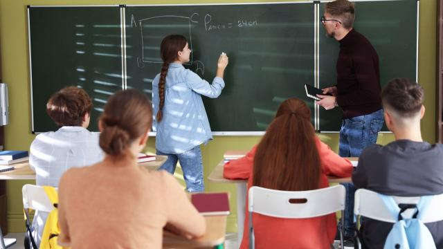 Gambar Artikel Ruang Kuliah Hingga Ruang Diri: Kampus Sebagai Laboratorium Kehidupan Mahasiswa