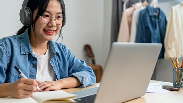 Hari-Hari Mahasiswa: Antara Jadwal Padat, Pilihan Hidup, Dan Pencarian Jati Diri