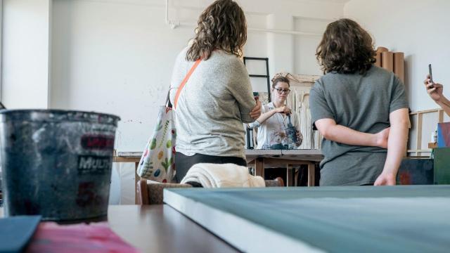 Gambar Artikel Perantau Di Kota Besar: Kehidupan Mahasiswa Menemukan Identitas Dan Mandiri