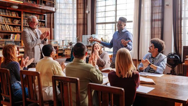 Gambar Artikel Belajar Hidup Mandiri: Proses Pendewasaan Mahasiswa Di Lingkungan Kampus