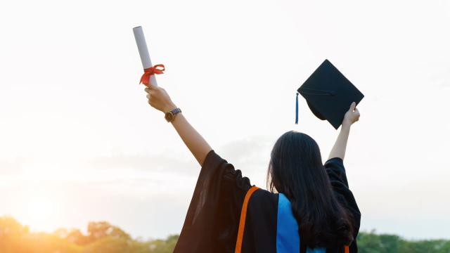 Gambar Artikel Mahasiswa Di Era Digital: Antara Akses Pengetahuan Dan Distraksi Tanpa Batas