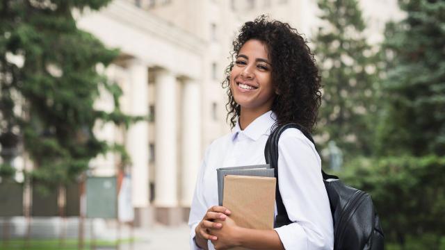 Gambar Artikel Mahasiswa Dan Peran Kedisiplinan Dalam Mencapai Prestasi Akademik