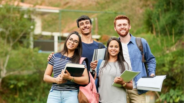 Gambar Artikel Mahasiswa Dan Peran Lingkungan Kampus Dalam Membangun Budaya Akademik