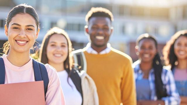 Gambar Artikel Strategi Mengikuti Kegiatan Ekstrakurikuler Tanpa Mengganggu Kuliah