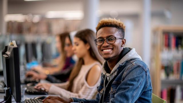 Gambar Artikel Mahasiswa Sebagai Agen Perubahan Di Lingkungan Sosial