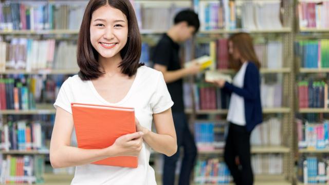 Mahasiswa Dan Tantangan Biaya Pendidikan