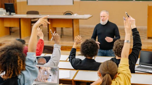 Gambar Artikel Mahasiswa Dan Peran Komunitas Dalam Pengembangan Diri