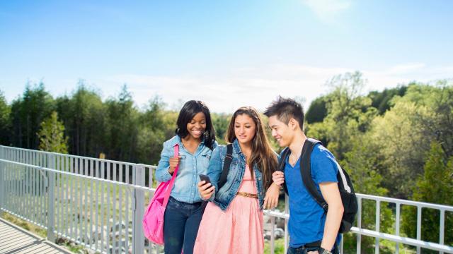 Mahasiswa Dan Peran Pergaulan Dalam Membentuk Karakter Selama Masa Kuliah