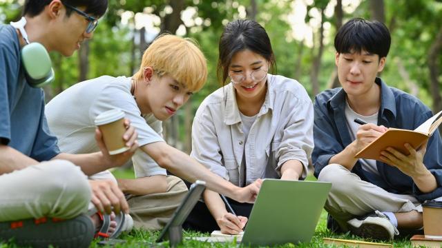 Gambar Artikel Mahasiswa Dan Pentingnya Membangun Relasi Di Lingkungan Kampus