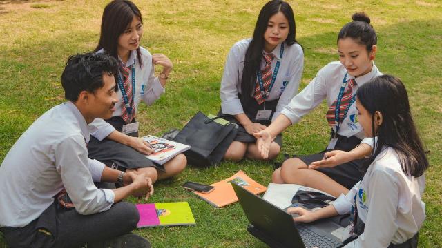 Mahasiswa Dan Pentingnya Soft Skills Di Dunia Akademik Dan Profesional