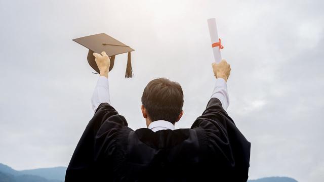 Gambar Artikel Mahasiswa Dan Pentingnya Menjaga Kesehatan Mental Di Tengah Tekanan Akademik