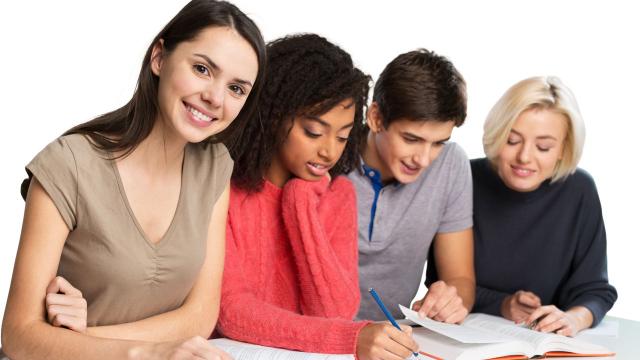 Gambar Artikel Mahasiswa Dan Pentingnya Mengikuti Pelatihan Keterampilan Tambahan