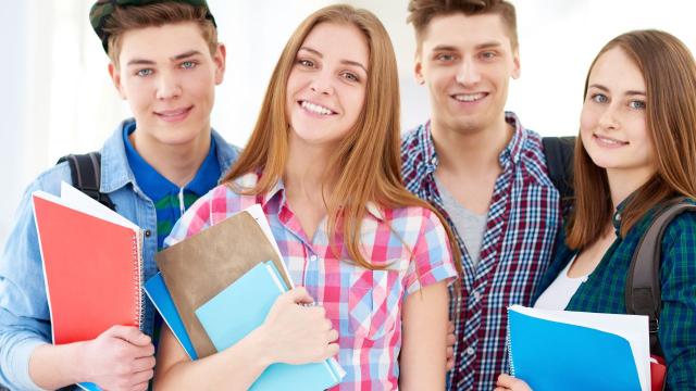 Tantangan Mahasiswa Menjaga Kesehatan Mental Di Tengah Tekanan Akademik