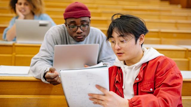 Gambar Artikel Mahasiswa Dan Dinamika Kurikulum Perguruan Tinggi Dalam Menjawab Tantangan Zaman