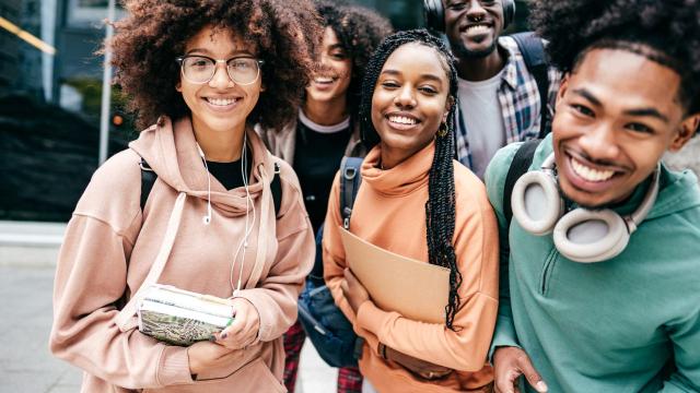 Gambar Artikel Mahasiswa Dan Peran Dalam Pembangunan Daerah: Kontribusi Nyata Generasi Muda