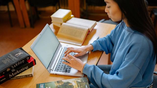 Gambar Artikel Membangun Budaya Akademik Yang Kritis Dan Inklusif Di Perguruan Tinggi Indonesia