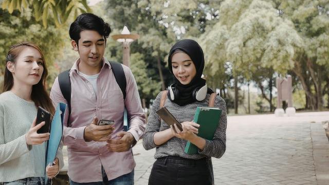 Gambar Artikel Kehidupan Mahasiswa Di Universitas Indonesia: Antara Akademik, Organisasi, Dan Kesehatan Mental