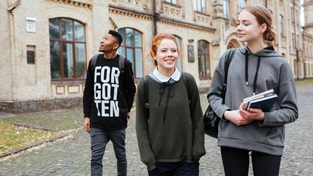 Gambar Artikel Peran Mahasiswa Dalam Meningkatkan Kualitas Pendidikan Di Universitas Indonesia