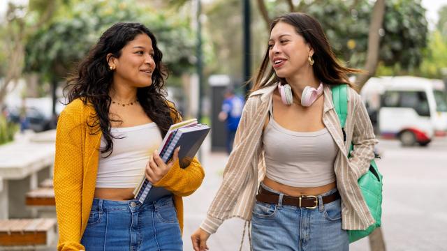 Mahasiswa Tangguh Di Era Modern: Menyeimbangkan Akademik, Organisasi, Dan Kesehatan
