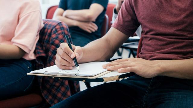 Mahasiswa Berwawasan Global: Peran Pendidikan, Inklusivitas, Dan Teknologi Dalam Era Modern