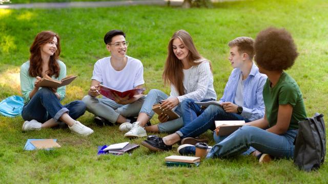 Gambar Artikel Mahasiswa Inovatif Dan Kolaboratif: Membangun Budaya Belajar Yang Dinamis Di Perguruan Tinggi