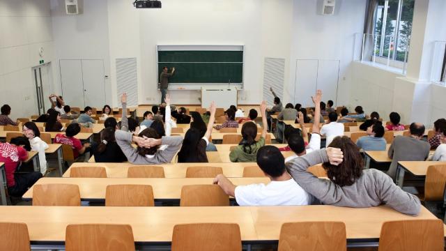 Gambar Artikel Mahasiswa Disiplin: Kunci Konsistensi Dalam Meraih Prestasi Akademik