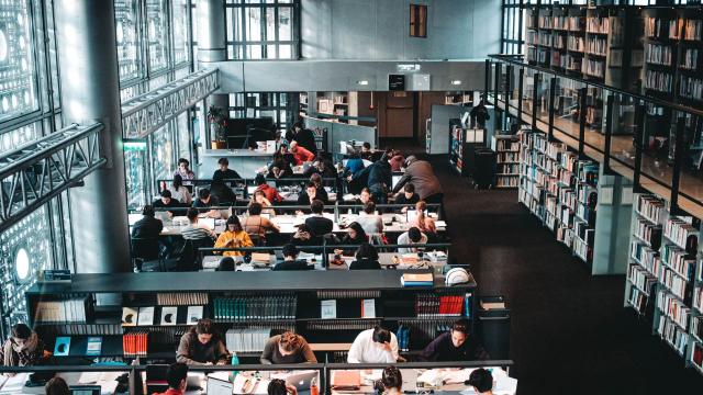 Gambar Artikel Mahasiswa Modern Dan Adaptif: Strategi Menjalani Kehidupan Kampus Dengan Seimbang