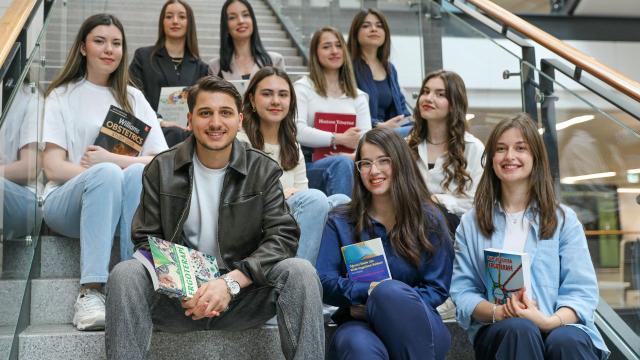 Gambar Artikel Menjadi Mahasiswa Produktif: Mengelola Studi, Relasi, Dan Kesehatan Secara Seimbang