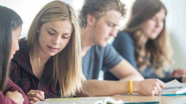 Gambar Artikel Menjadi Versi Terbaik Di Kampus: Peran Mahasiswa Dalam Mengembangkan Potensi Diri