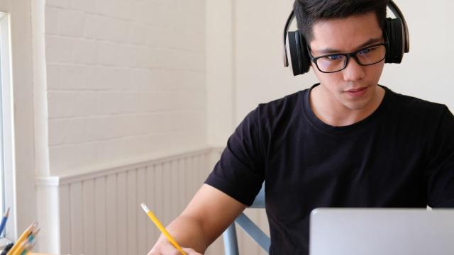 Menjadi Mahasiswa Produktif Dan Konsisten Dalam Meraih Tujuan