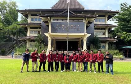 Gambar Artikel Mengenal Jalur Masuk ISI Surakarta 2025: Pilihan Terbaik untuk Calon Mahasiswa Baru!